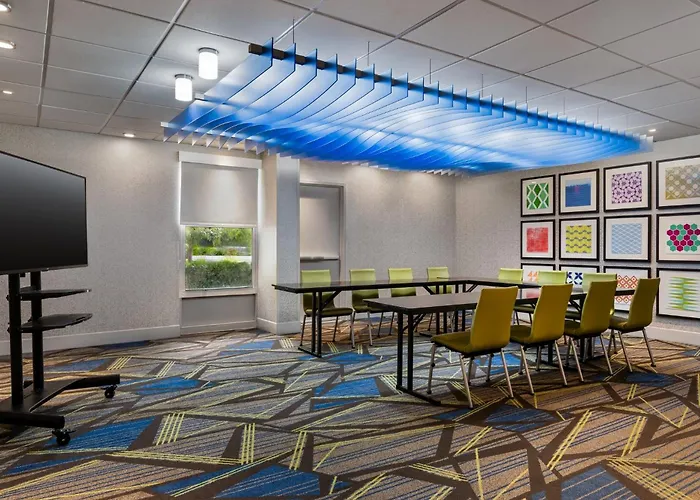 Express By Ihg 3*