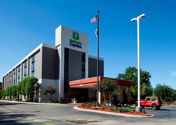 Express By Ihg 3*