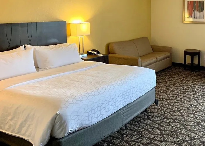 Express By Ihg Hotel