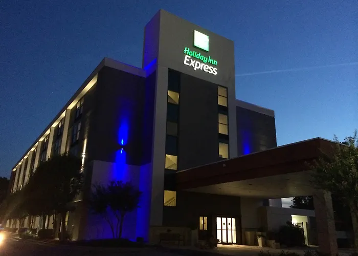 Express By Ihg Hotel