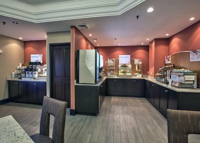 Express By Ihg Hotel 3*
